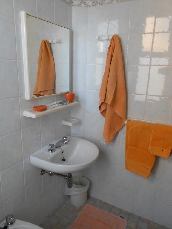 Hotel Villa Dei Platani 贝拉里亚-伊贾马里纳 客房 照片