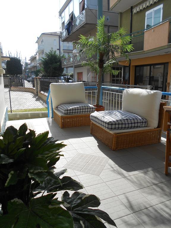 Hotel Villa Dei Platani 贝拉里亚-伊贾马里纳 外观 照片