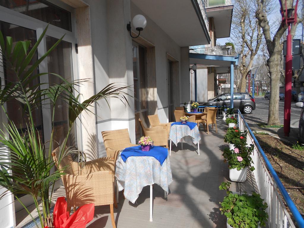 Hotel Villa Dei Platani 贝拉里亚-伊贾马里纳 外观 照片