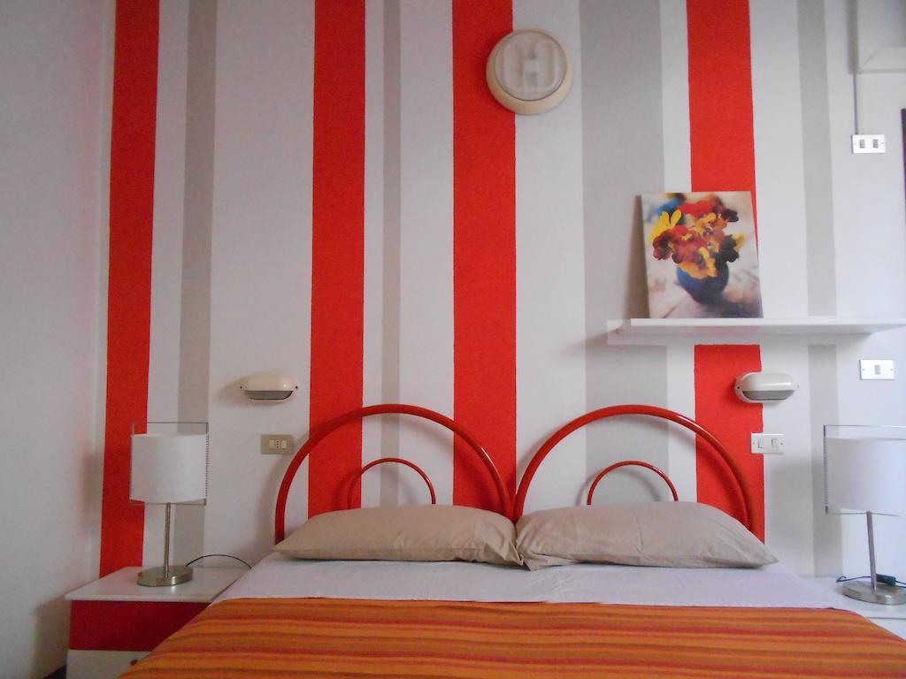 Hotel Villa Dei Platani 贝拉里亚-伊贾马里纳 客房 照片