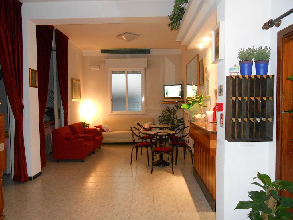 Hotel Villa Dei Platani 贝拉里亚-伊贾马里纳 外观 照片