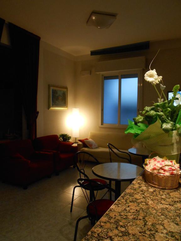 Hotel Villa Dei Platani 贝拉里亚-伊贾马里纳 外观 照片